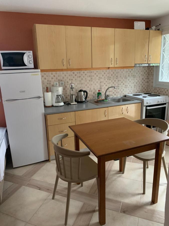 Zacharos Elegant Studio Leonídion Esterno foto